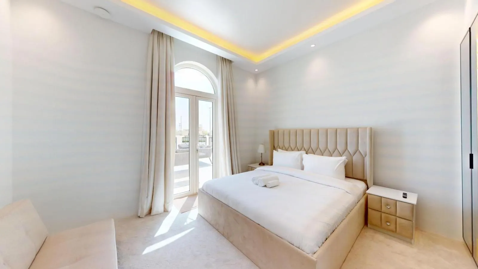 Jumeirah Park - Opulent Three Bed Villa Retreat Dubai Holiday home